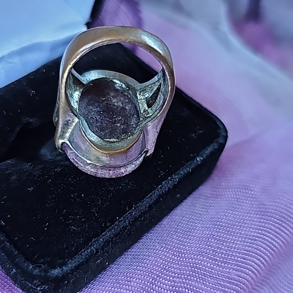 Ring - Picture 5 of 5